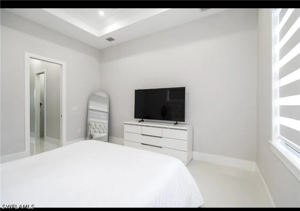 6th Avenue SE Naples, FL 34117