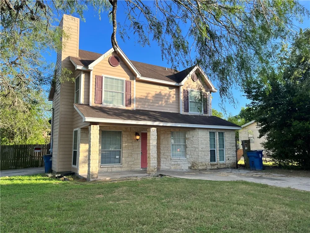 908 E Hefferman Street Beeville, TX 78102
