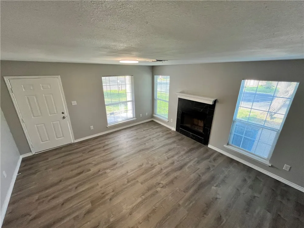 908 E Hefferman Street Beeville, TX 78102