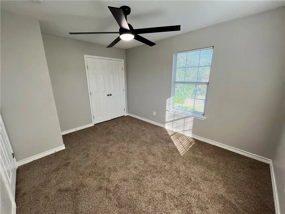 908 E Hefferman Street Beeville, TX 78102