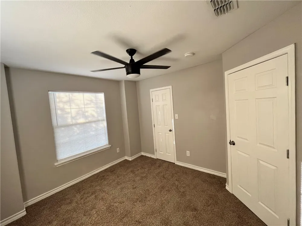 908 E Hefferman Street Beeville, TX 78102