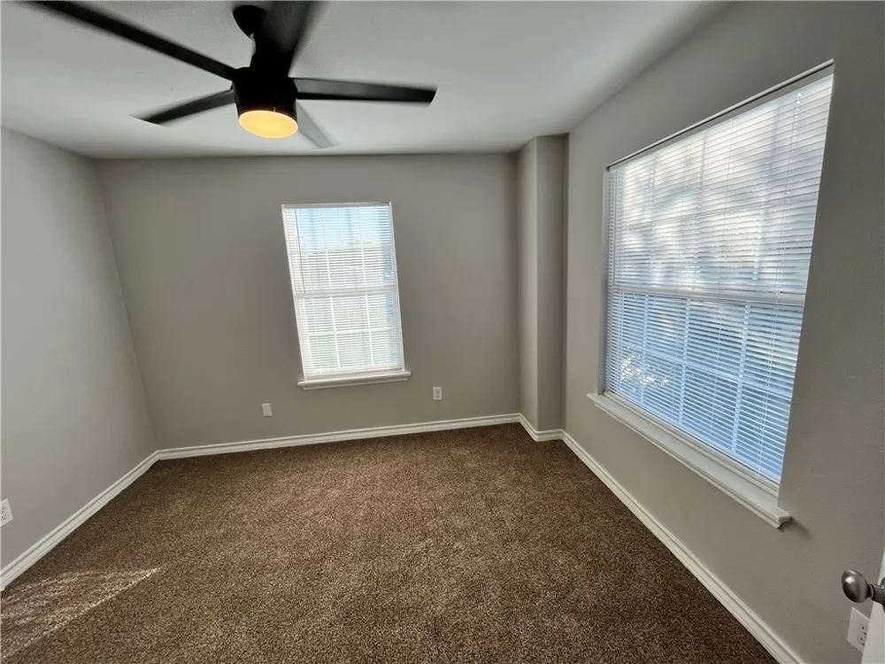 908 E Hefferman Street Beeville, TX 78102