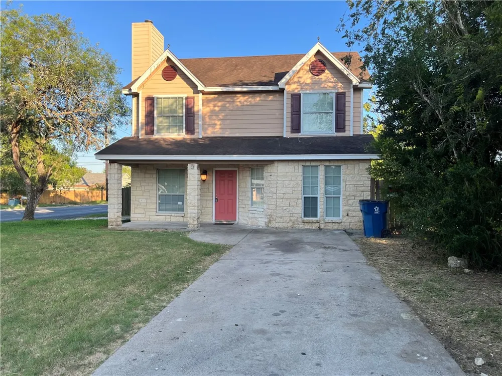 908 E Hefferman Street Beeville, TX 78102