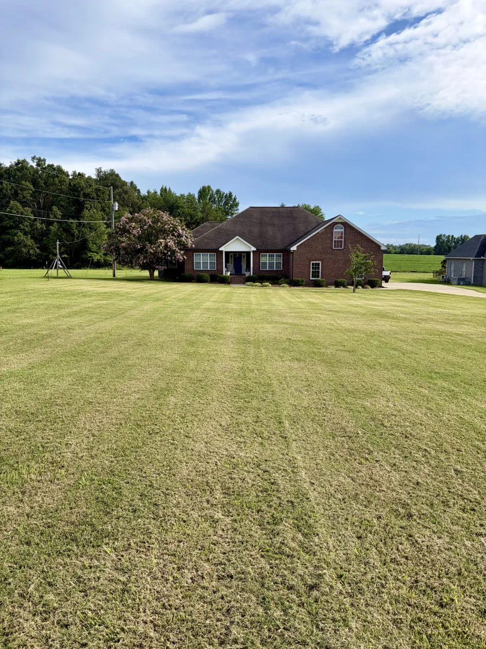 419 W Hester Rd Cottontown, TN 37048