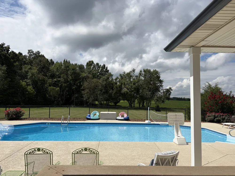 419 W Hester Rd Cottontown, TN 37048