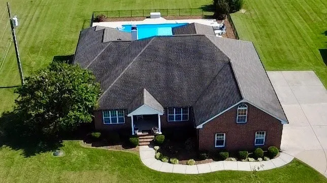 419 W Hester Rd Cottontown, TN 37048