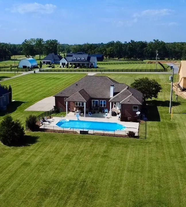 419 W Hester Rd Cottontown, TN 37048