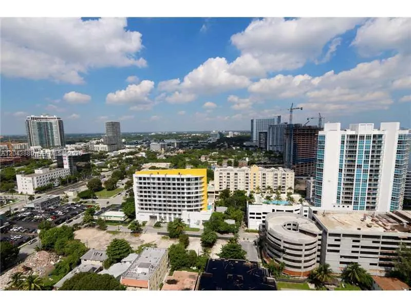 460 NE 28 STREET #2805 Miami, FL 33137