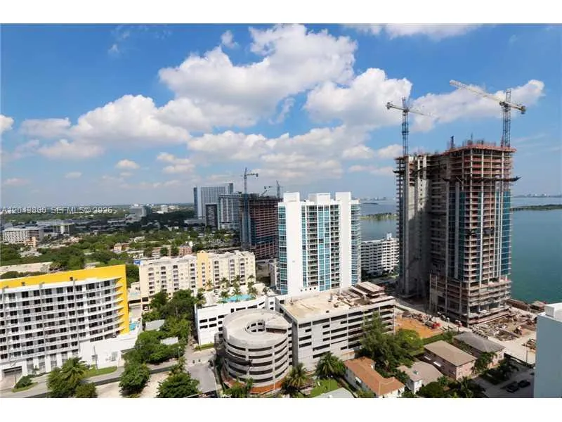 460 NE 28 STREET #2805 Miami, FL 33137