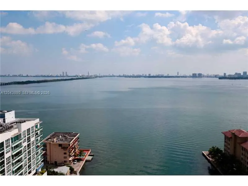 460 NE 28 STREET #2805 Miami, FL 33137
