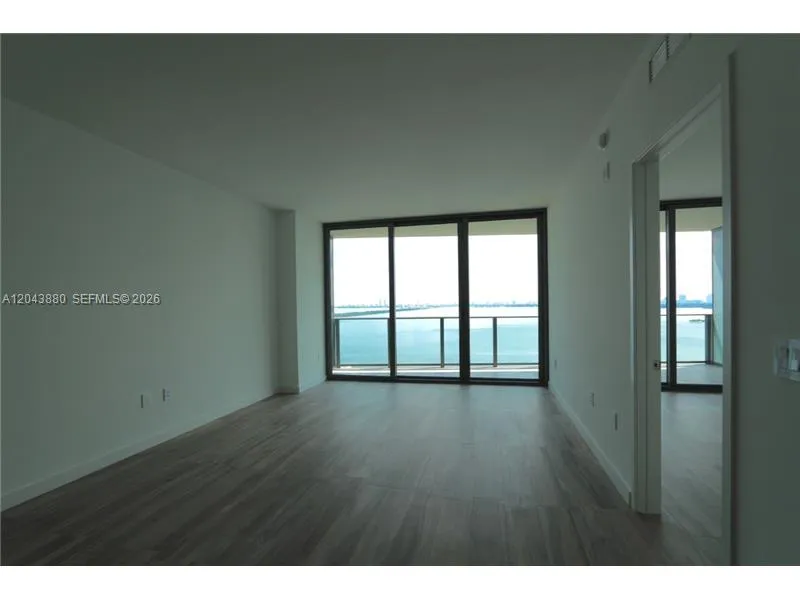460 NE 28 STREET #2805 Miami, FL 33137