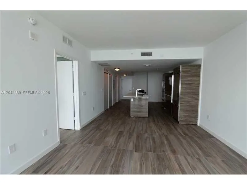 460 NE 28 STREET #2805 Miami, FL 33137