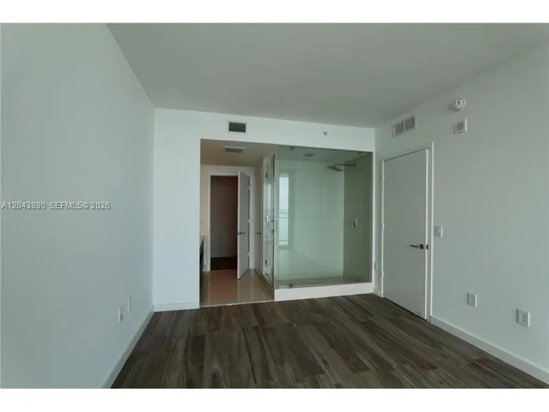 460 NE 28 STREET #2805 Miami, FL 33137