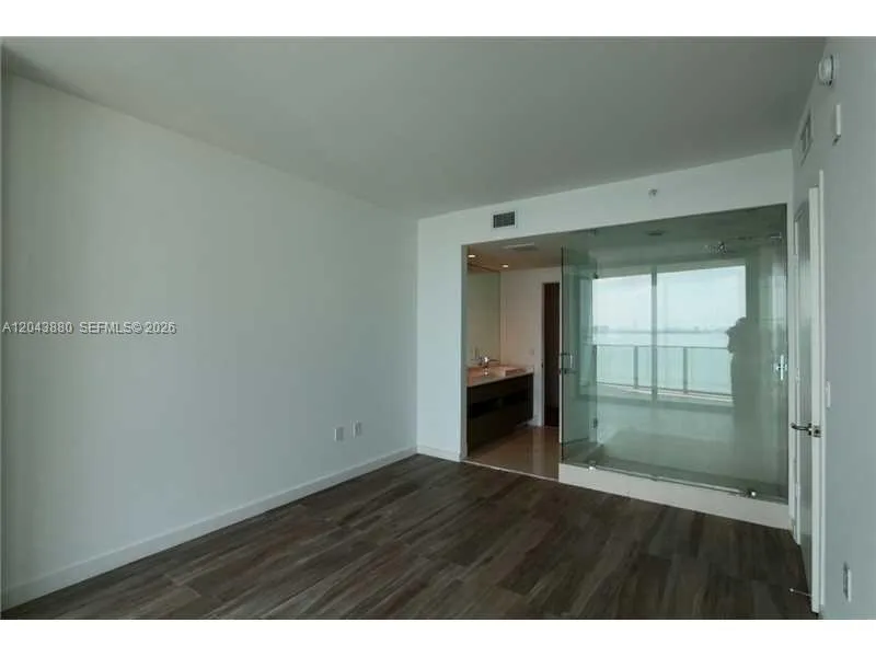 460 NE 28 STREET #2805 Miami, FL 33137