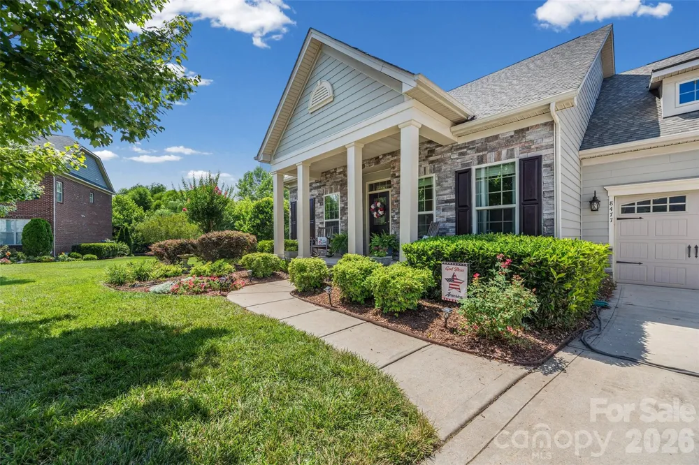 8477 Whitworth Avenue Harrisburg, NC 28075