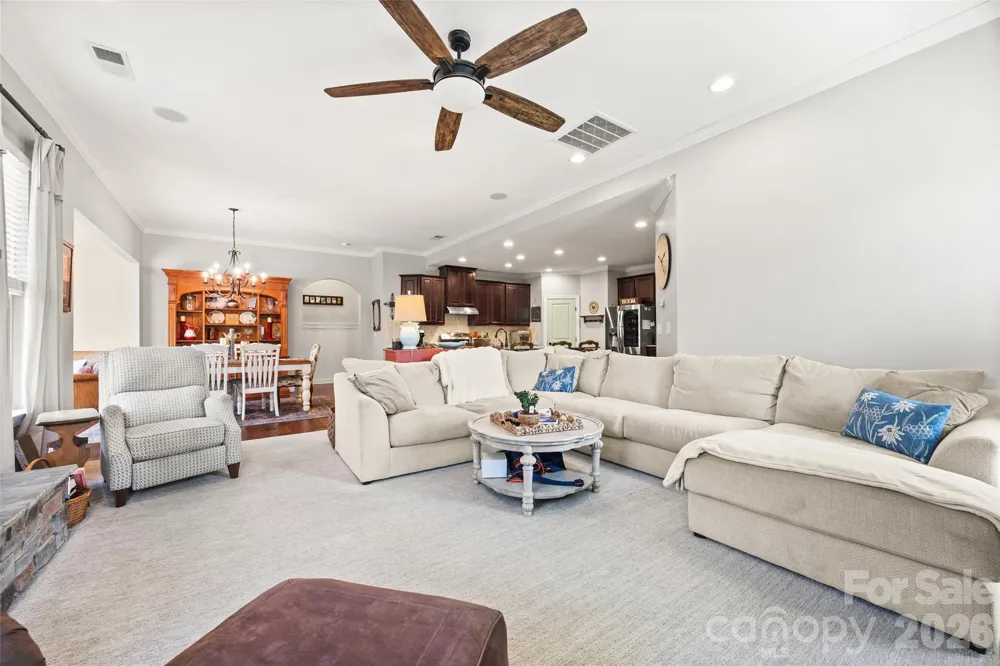 8477 Whitworth Avenue Harrisburg, NC 28075