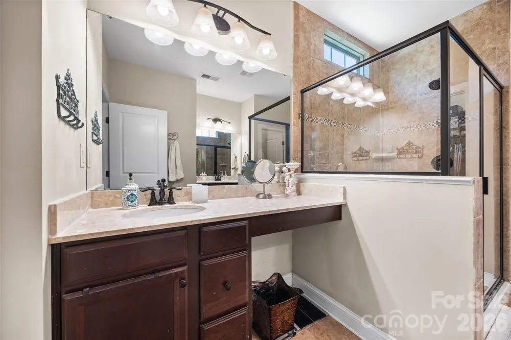 8477 Whitworth Avenue Harrisburg, NC 28075