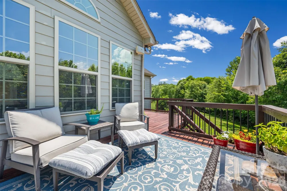 8477 Whitworth Avenue Harrisburg, NC 28075