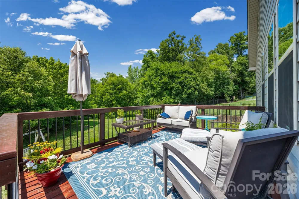 8477 Whitworth Avenue Harrisburg, NC 28075