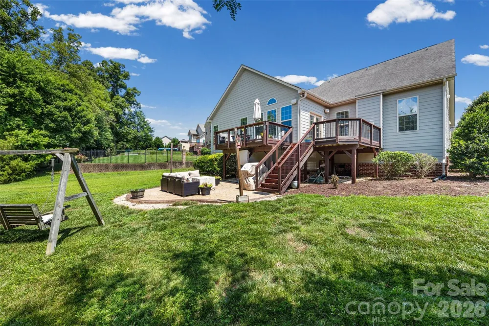 8477 Whitworth Avenue Harrisburg, NC 28075