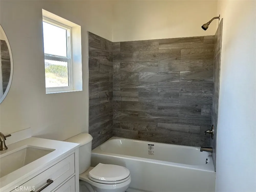 7374 Olympic Road Joshua Tree, CA 92252