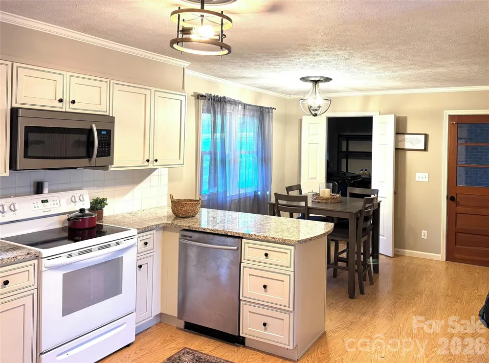 96 Rolling Hills Road Mills River, NC 28759