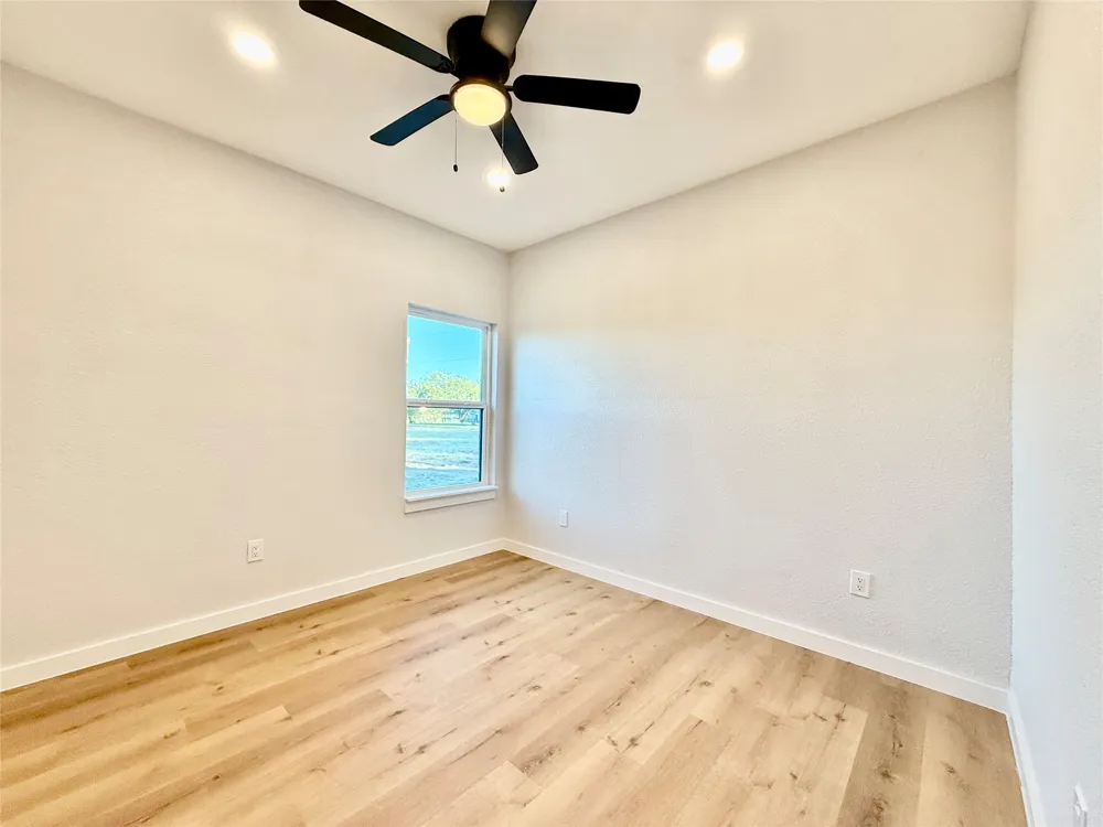 308 SW 14th Street Mineral Wells, TX 76067