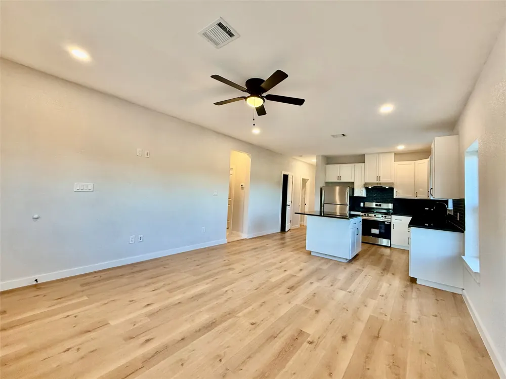 308 SW 14th Street Mineral Wells, TX 76067