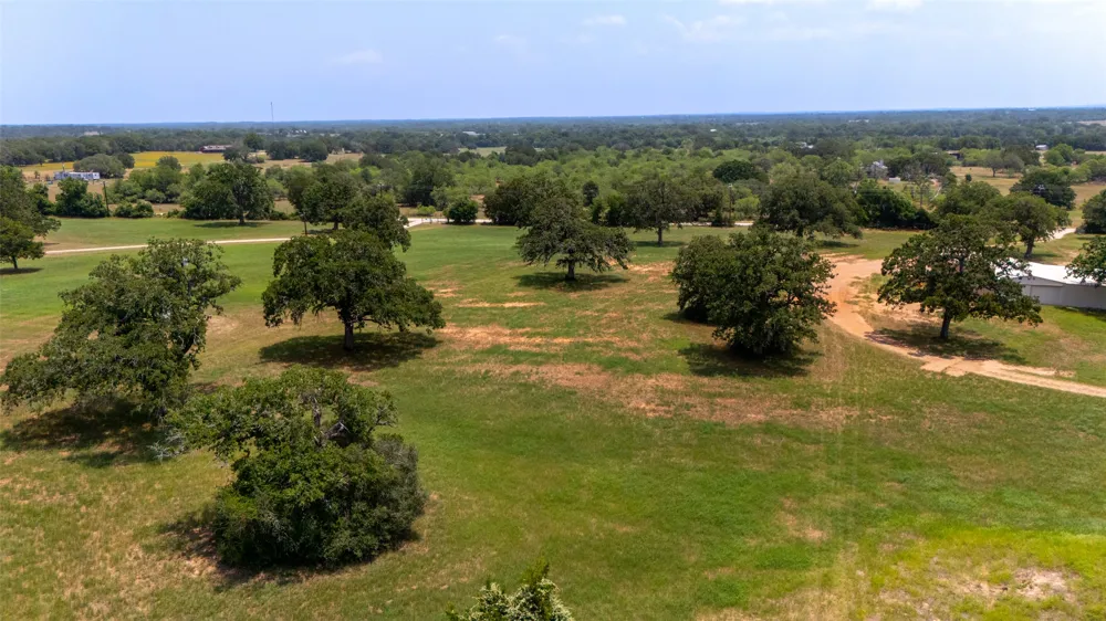 Cattlemens Row Road Lockhart, TX 78644
