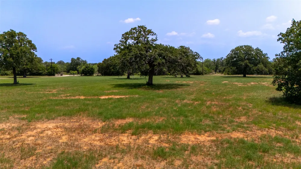 Cattlemens Row Road Lockhart, TX 78644