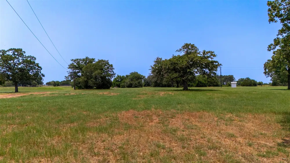 Cattlemens Row Road Lockhart, TX 78644