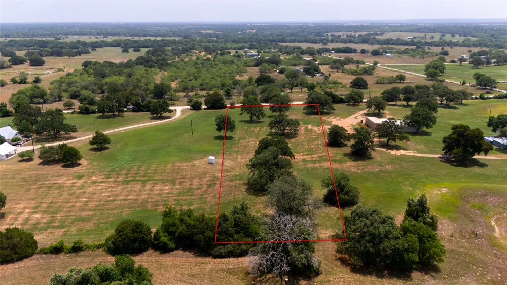 Cattlemens Row Road Lockhart, TX 78644