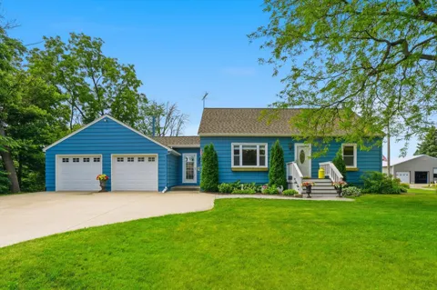 4230 220th Street W