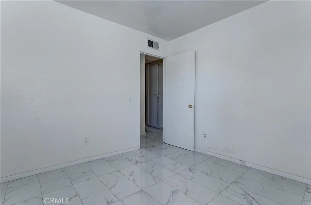 2812 Fairfield Avenue Palmdale, CA 93550