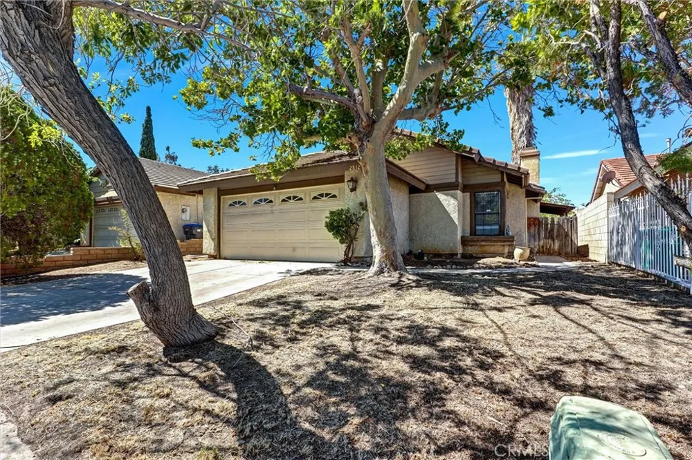 2812 Fairfield Avenue Palmdale, CA 93550