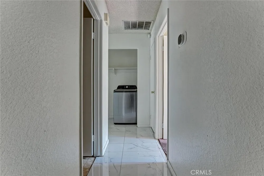 2812 Fairfield Avenue Palmdale, CA 93550