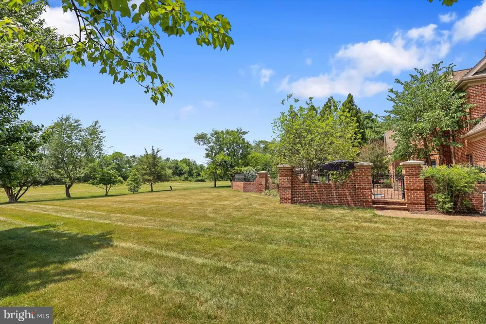 121 MADARA DRIVE Hanover, PA 17331