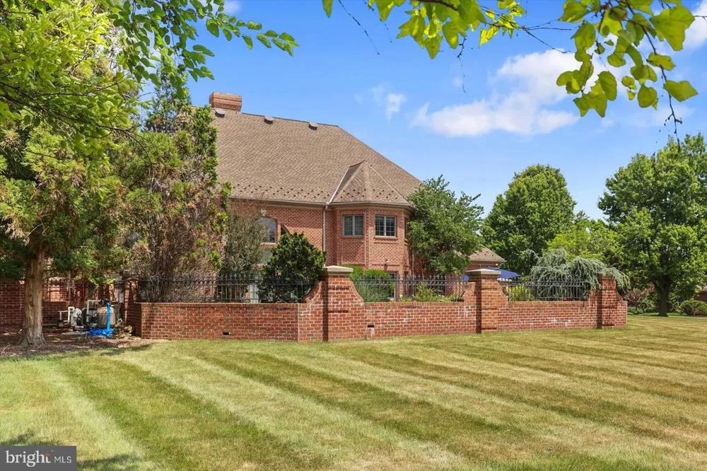 121 MADARA DRIVE Hanover, PA 17331