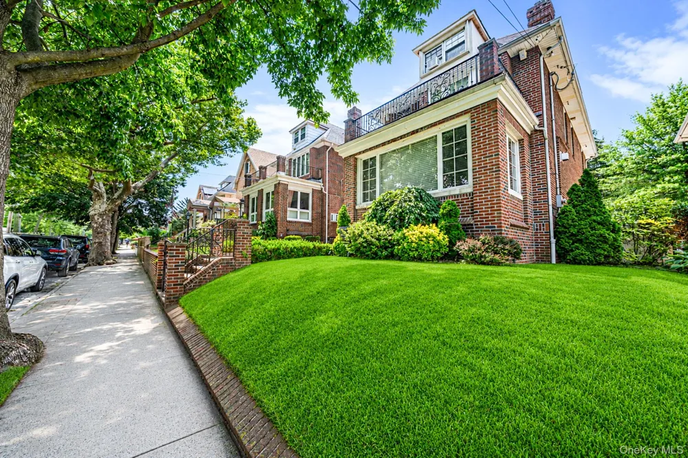 58 85th Street Brooklyn, NY 11209