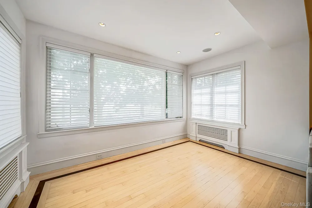 58 85th Street Brooklyn, NY 11209