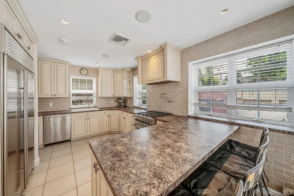 58 85th Street Brooklyn, NY 11209