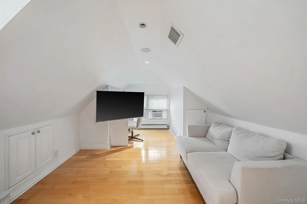 58 85th Street Brooklyn, NY 11209