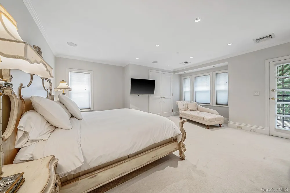 58 85th Street Brooklyn, NY 11209