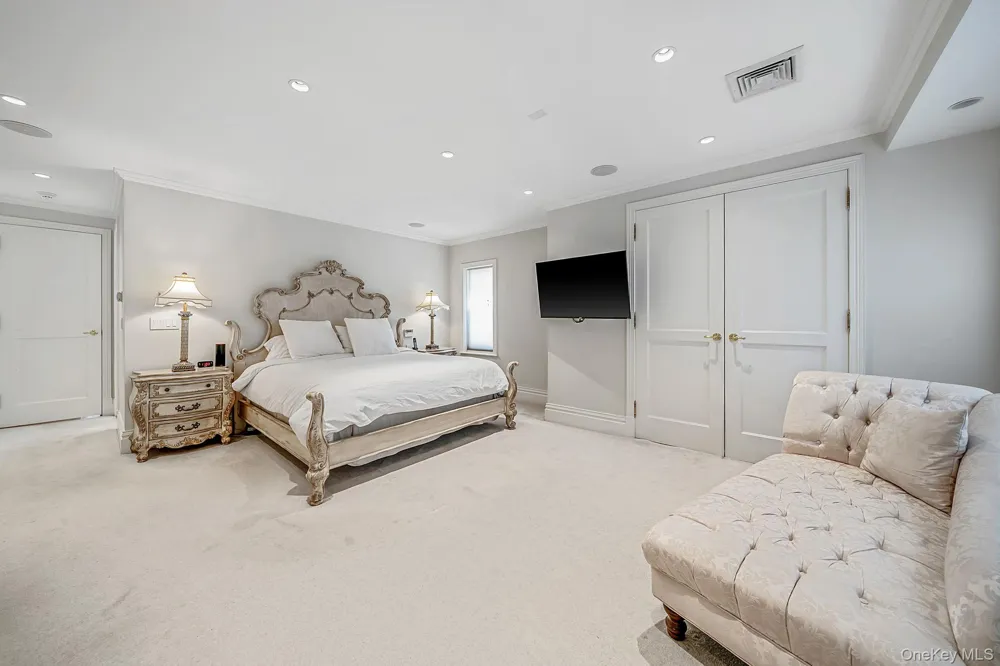 58 85th Street Brooklyn, NY 11209