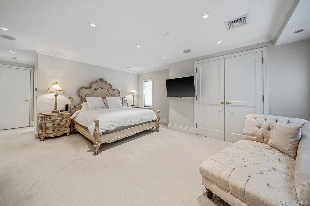 58 85th Street Brooklyn, NY 11209