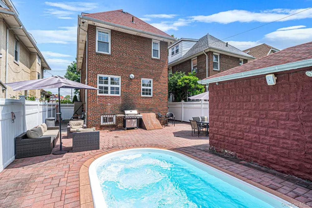 58 85th Street Brooklyn, NY 11209