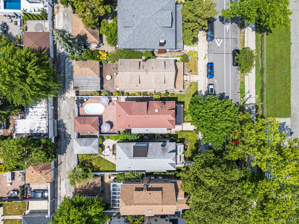 58 85th Street Brooklyn, NY 11209