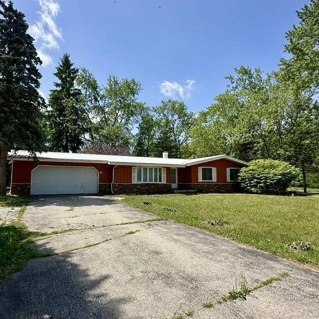 1501 Mardan Drive Adrian, MI 49221