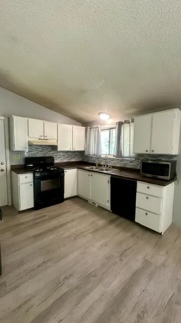 1501 Mardan Drive Adrian, MI 49221