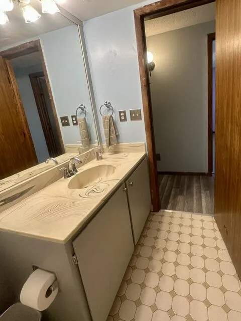 1501 Mardan Drive Adrian, MI 49221
